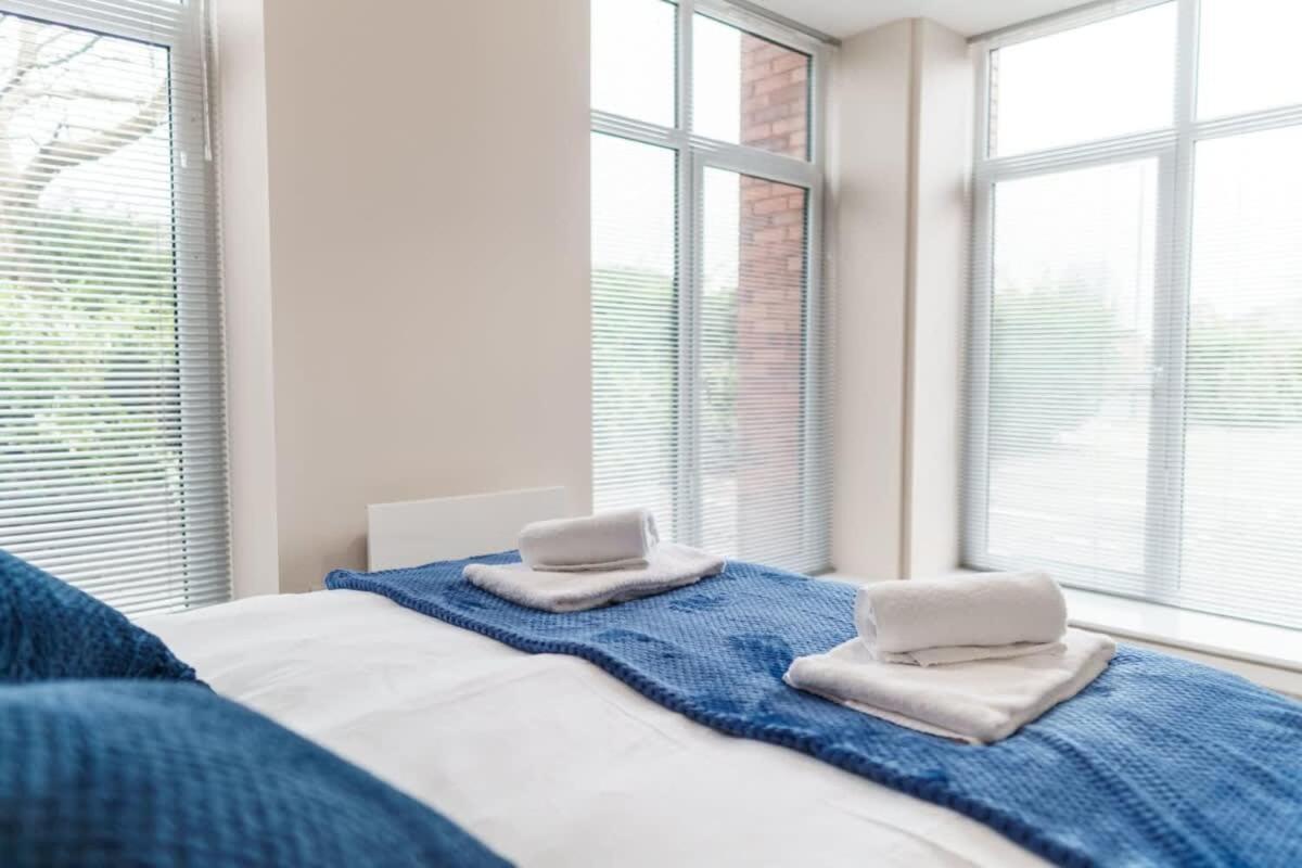 Bright 1 Bed Apartment Manchester - Sleeps 2 Luaran gambar